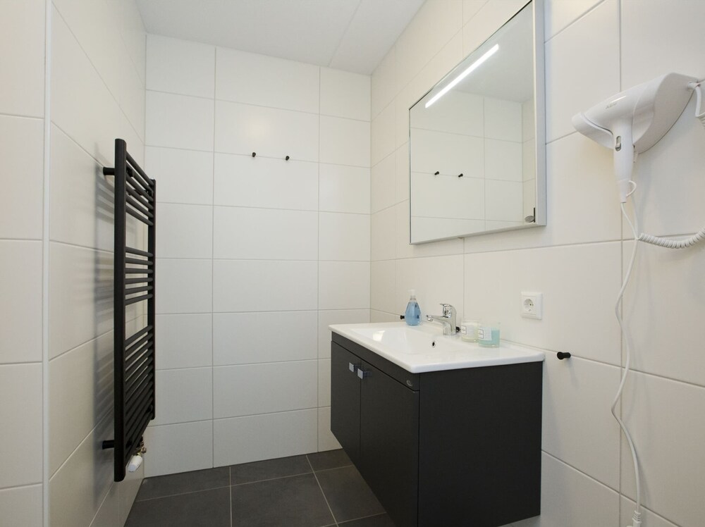 attractive bungalow with a covered terrace near the veluwe