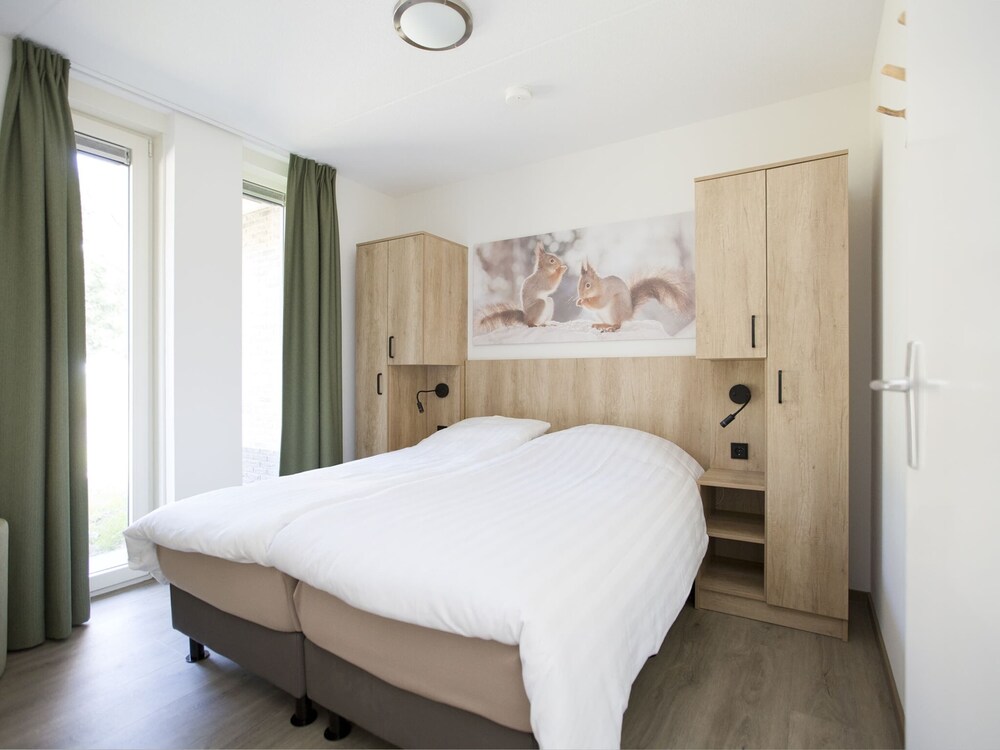 attractive bungalow with a covered terrace near the veluwe