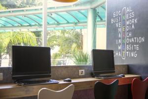 ibis guadalajara expo