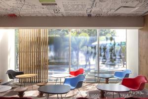 ibis guadalajara expo