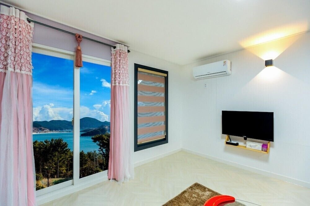 jeongwon beach pension