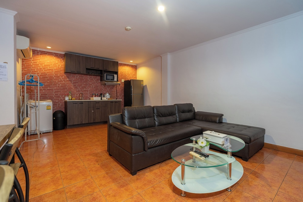 happy holiday resort and apartments patong beach