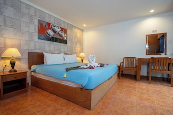 happy holiday resort and apartments patong beach