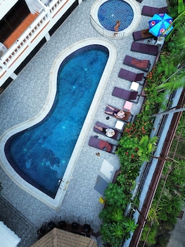 happy holiday resort and apartments patong beach