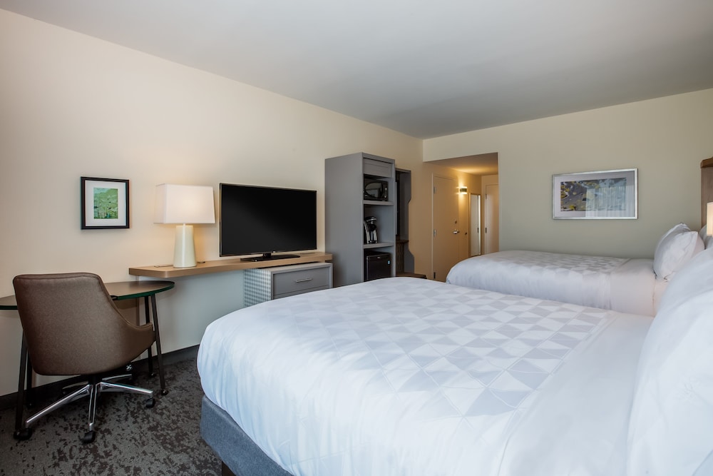 holiday inn gulfport airport by ihg