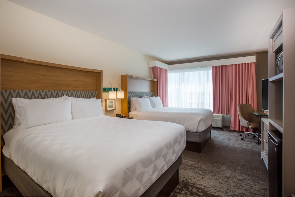 holiday inn gulfport airport by ihg