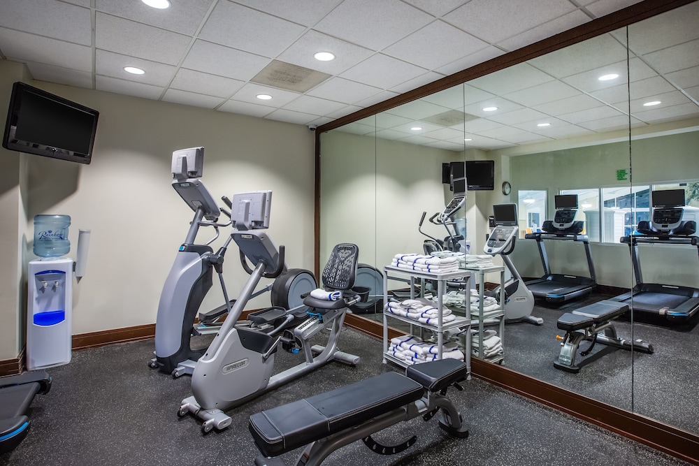 holiday inn gulfport airport by ihg