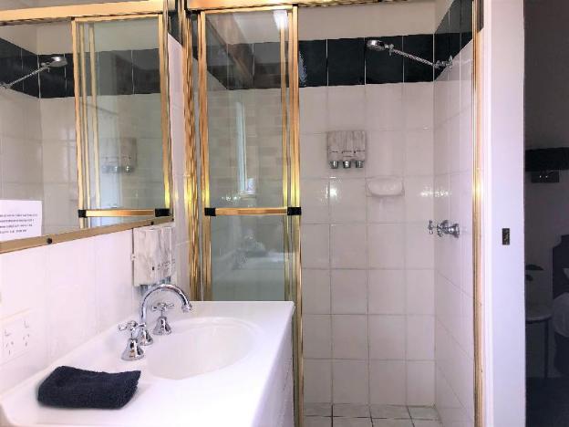 airport clayfield motel