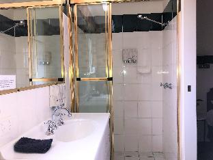 airport clayfield motel