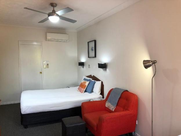 airport clayfield motel