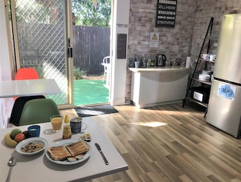 airport clayfield motel