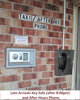 airport clayfield motel