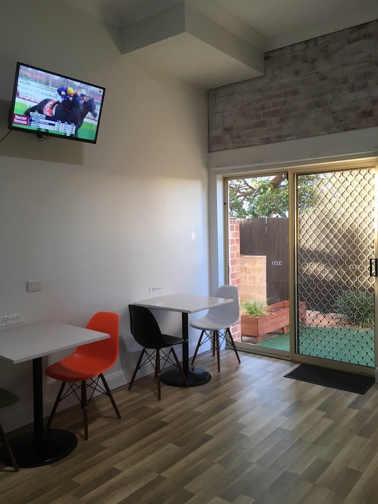 airport clayfield motel