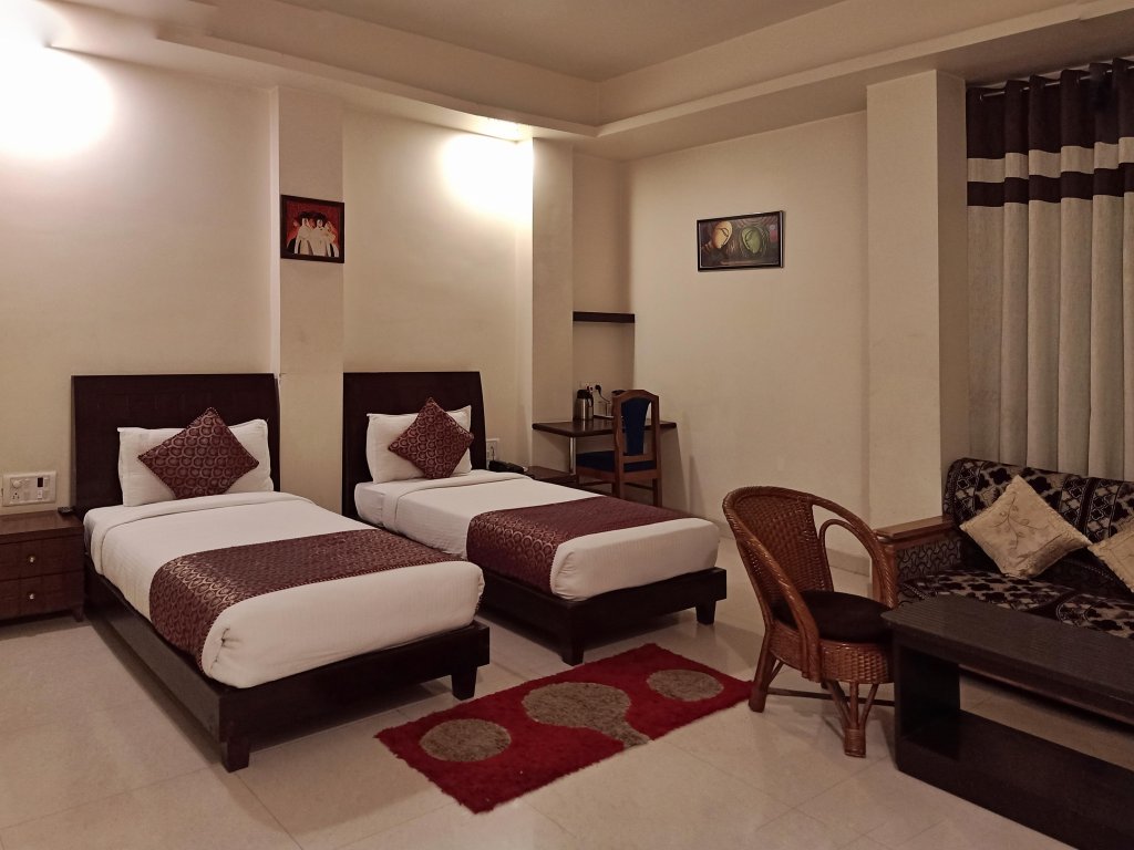 Hotel Zion Inn,Sarnath>>Varanasi,3 star
