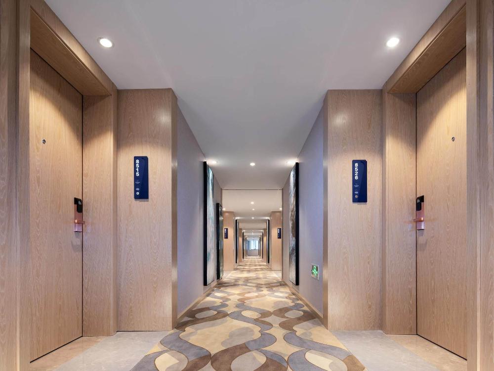 kyriad marvelous hotel yangshuo west street