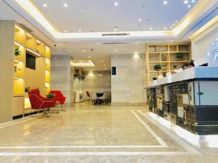 kyriad marvelous hotel yangshuo west street