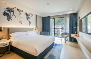 kyriad marvelous hotel yangshuo west street