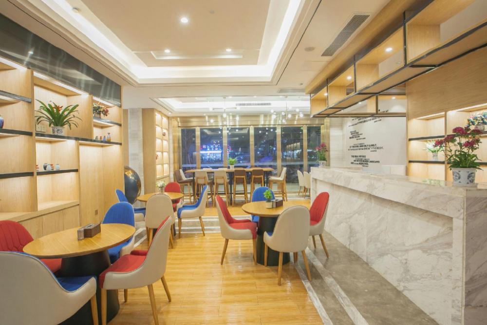 kyriad marvelous hotel yangshuo west street