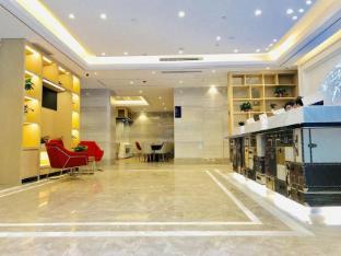 kyriad marvelous hotel yangshuo west street