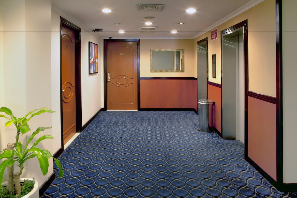 landmark hotel