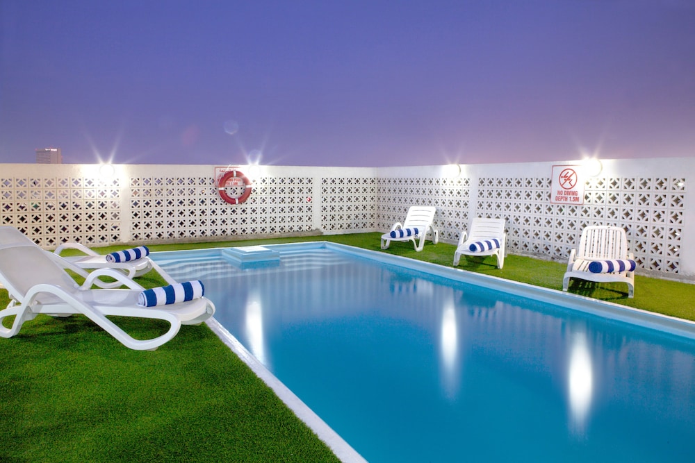 landmark hotel