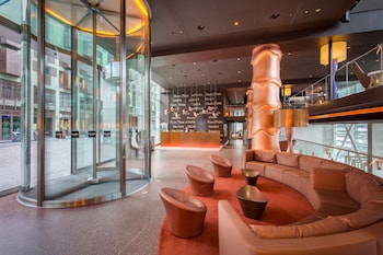 room mate aitana amsterdam