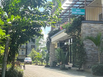 hotel glory garden