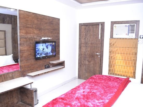 hotel guru kripa inn