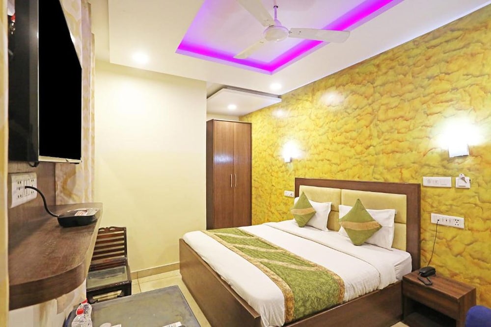 airport hotel red stone near igi airport delhi