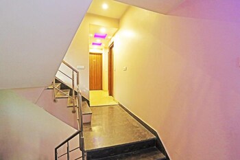airport hotel red stone near igi airport delhi