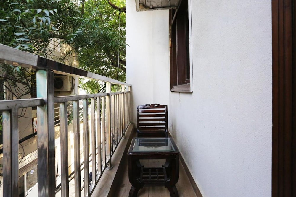 airport hotel red stone near igi airport delhi