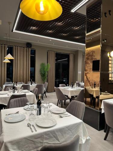 donantelo hotel vlore