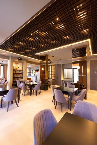 donantelo hotel vlore
