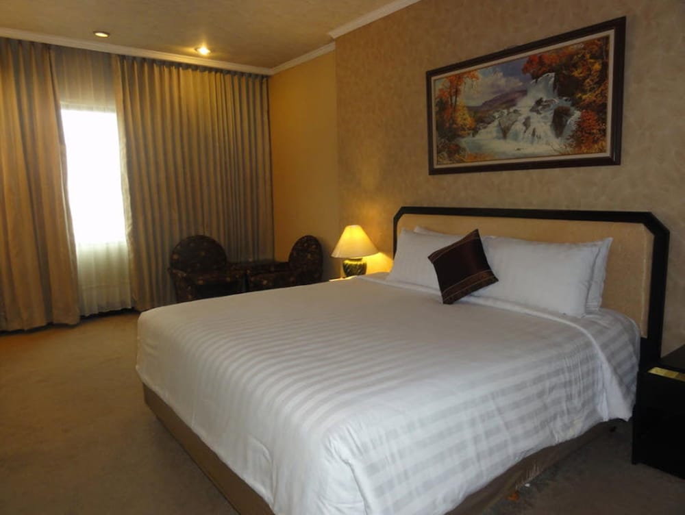 regents park hotel
