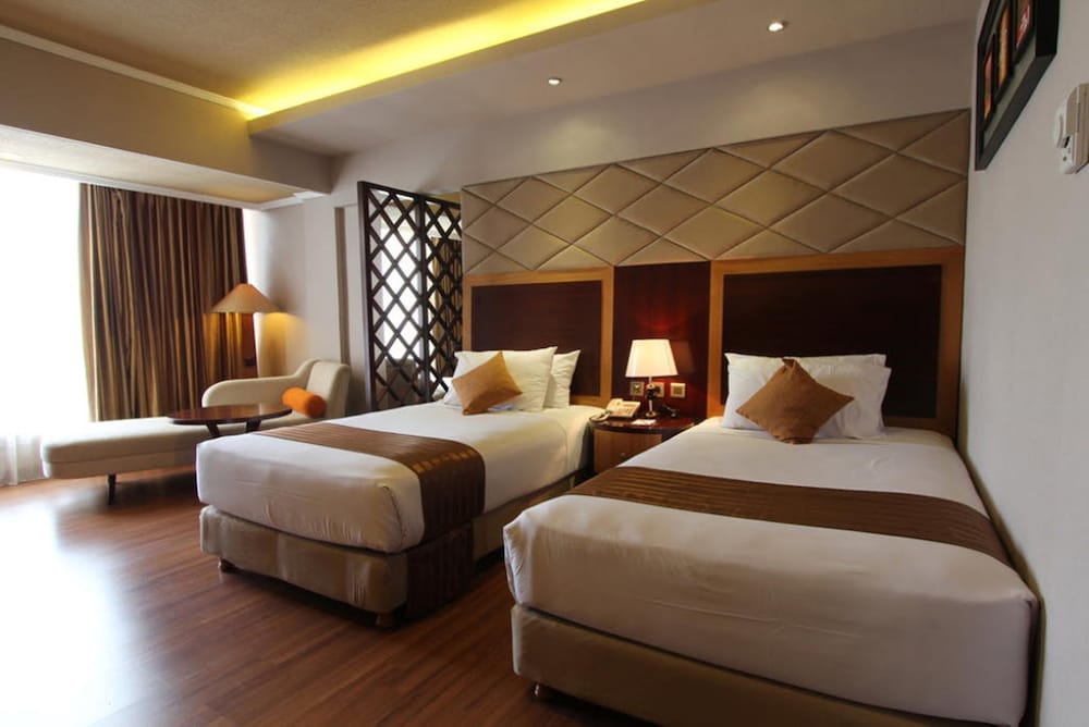 regents park hotel