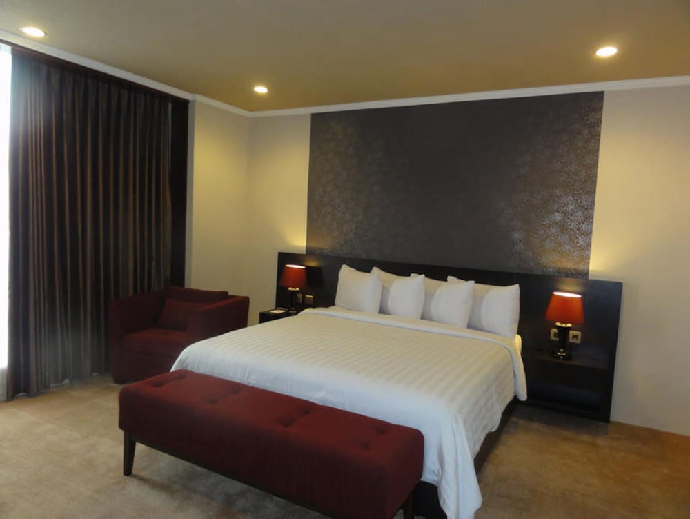 regents park hotel