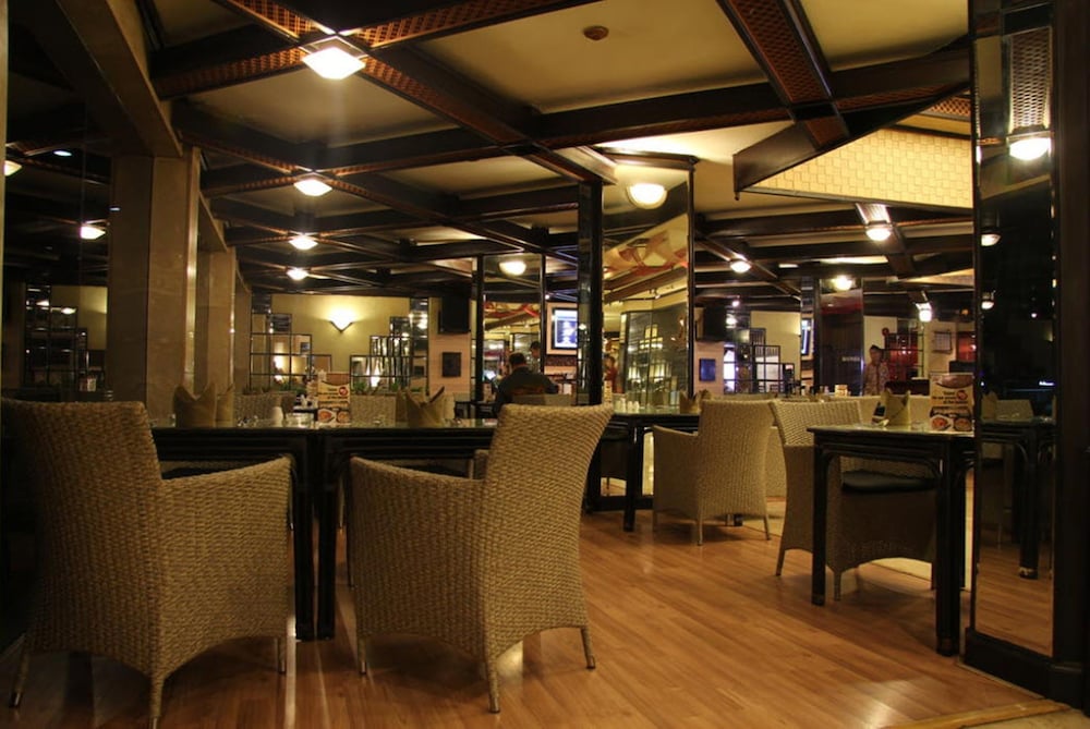 regents park hotel