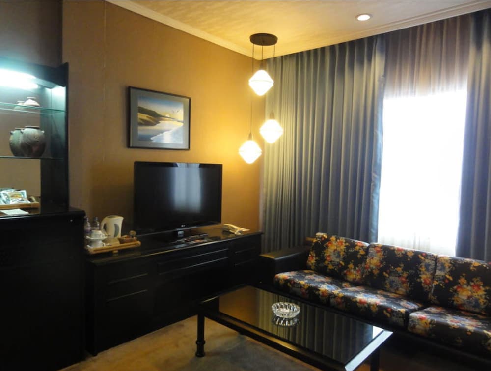 regents park hotel