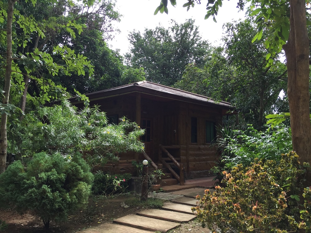 saiyok river house