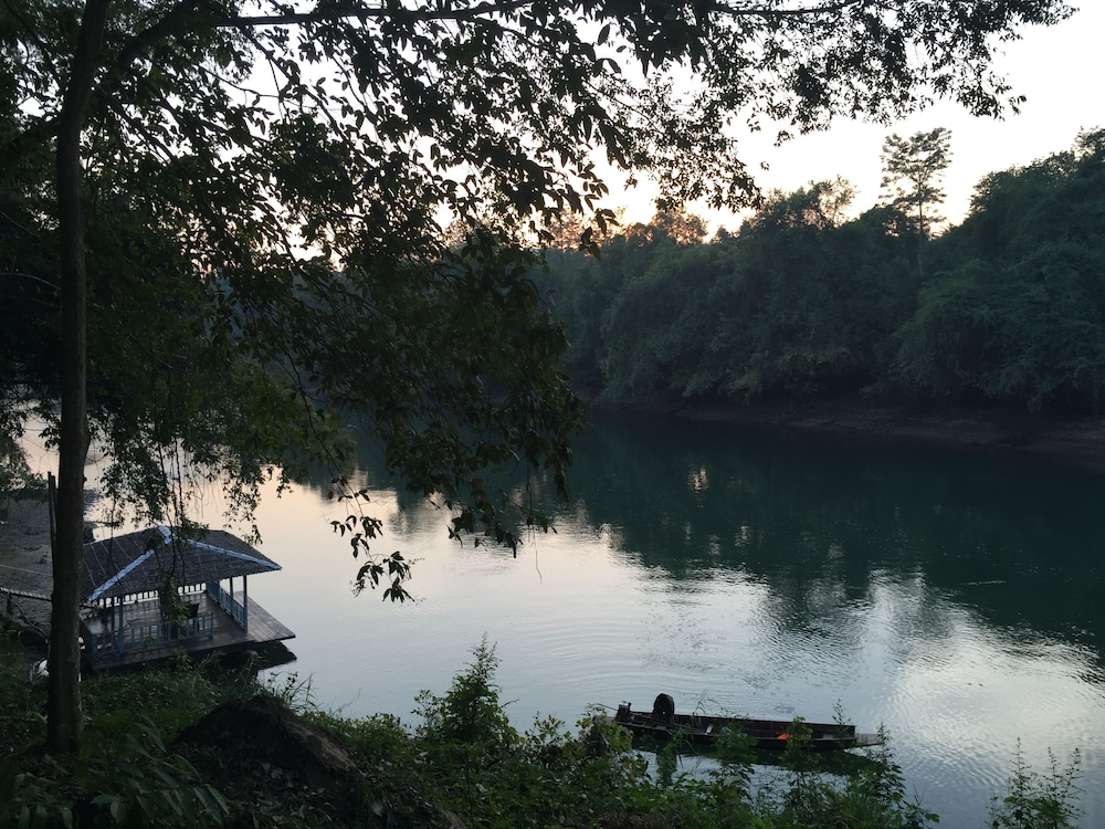 saiyok river house