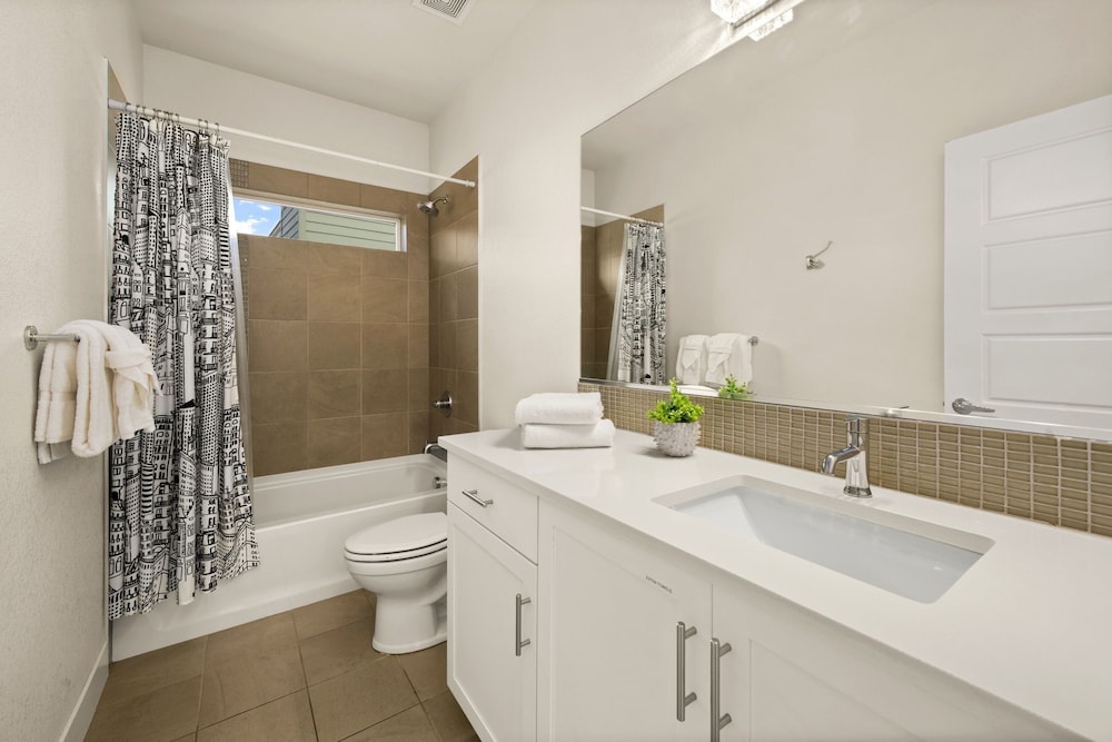 the colorado house in old town brewery district