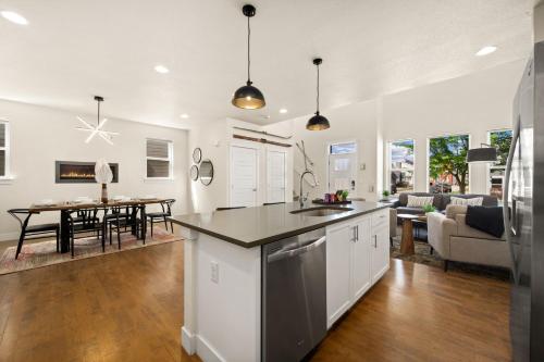 the colorado house in old town brewery district