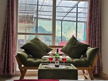 Hotel New Snow Palace,Mcleod Ganj>>Dharamshala,3 star