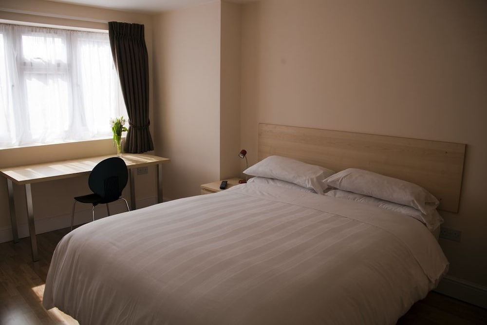 brentwood guest house