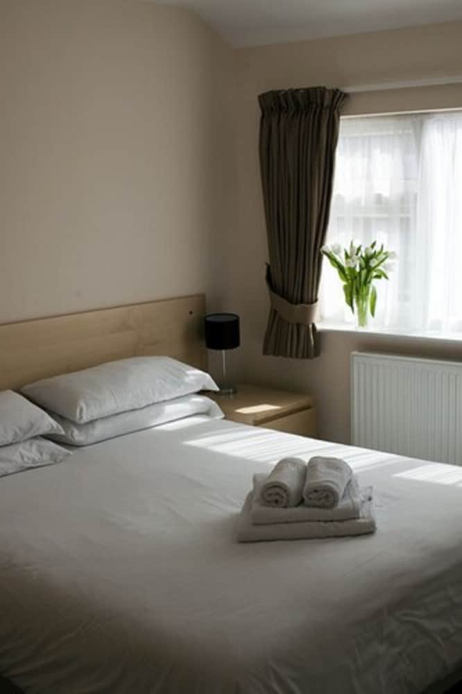 brentwood guest house