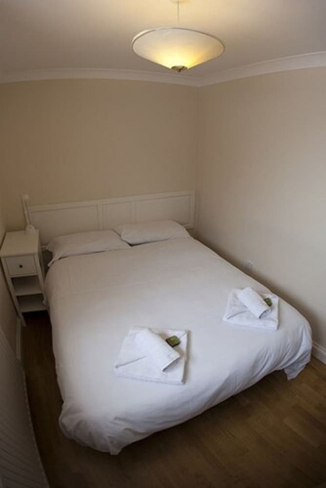 brentwood guest house