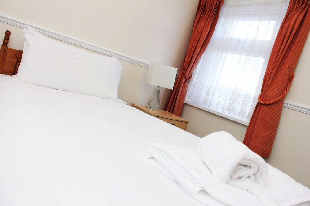brentwood guest house