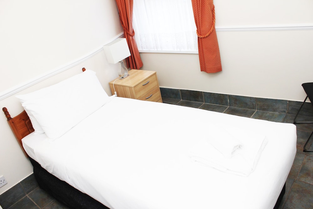 brentwood guest house