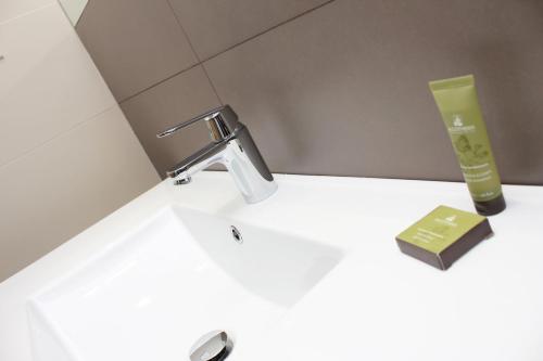 brentwood guest house