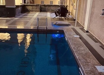 vichi gates hotel and suites